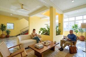 Sala de estar en el lobby