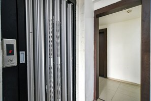 Lift - Fabhotel The Cozy Stay (Indore)