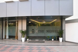 Property entrance - Fabhotel The Muffet (Indore)