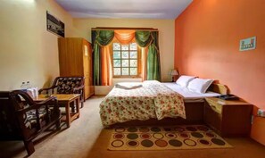 Room - Fabhotel Ballu’S Cafe & Resort (Manali)