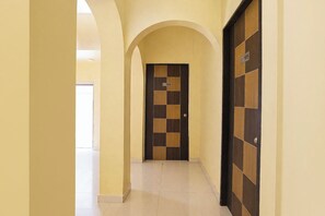 Lobby - Fabhotel Triple Beach House (Morjim)