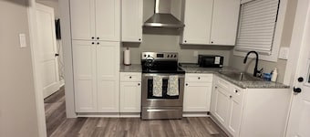 2-bedroom house in fabulous Augusta near masters, sleeps 5 people