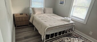 2-bedroom house in fabulous Augusta near masters, sleeps 5 people