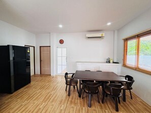 Dining - Villa Ao Nang Krabi with a free car (Krabi)