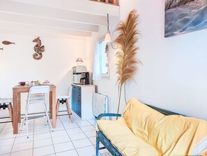 TV - Les Jardins de Lacanau by Interhome (Lacanau)