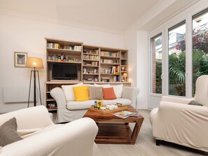 TV - Les Roses by Interhome (Dinard)