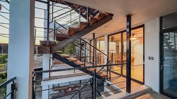 Leilighet – comfort, balkong, strandutsikt | Terrasse/patio