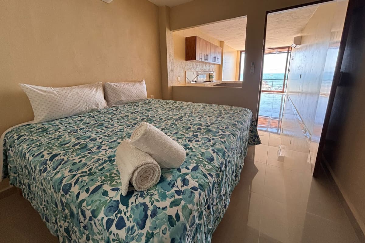 Classic Studio, Balcony, Beach View