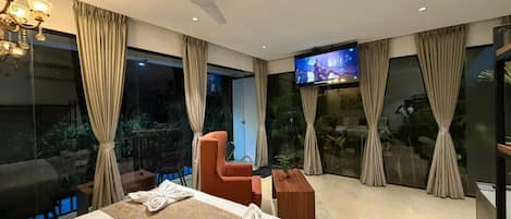 Quarto luxo, vista para o resort | Wi-Fi de cortesia
