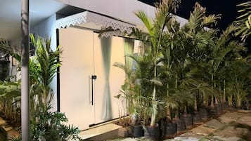 Deluxe Room, Resort View | Property grounds