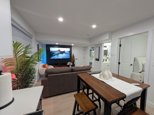 An Exquisite One-Bedroom Guest Suite.