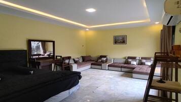 Family Villa | Living area