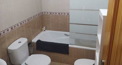 Apartment in 1st line beach, free wifi and free parking