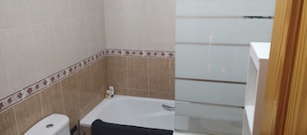 Apartment in 1st line beach, free wifi and free parking