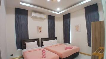 Villa, 4 Bedrooms, Smoking, Private Pool