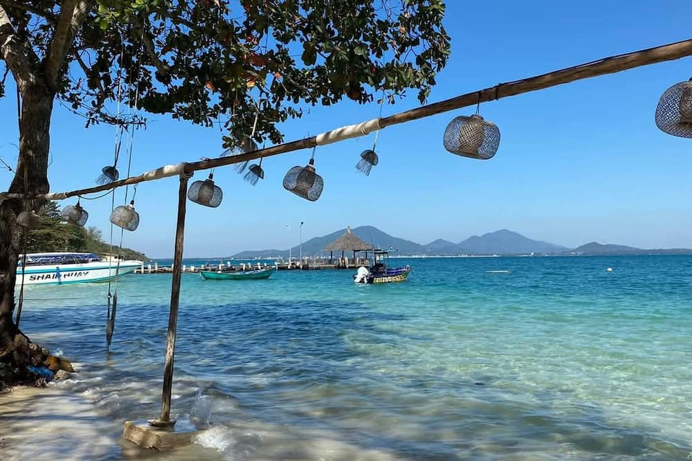 Large Private Pool Villa, 650 m From Mae Rumphueng Beach