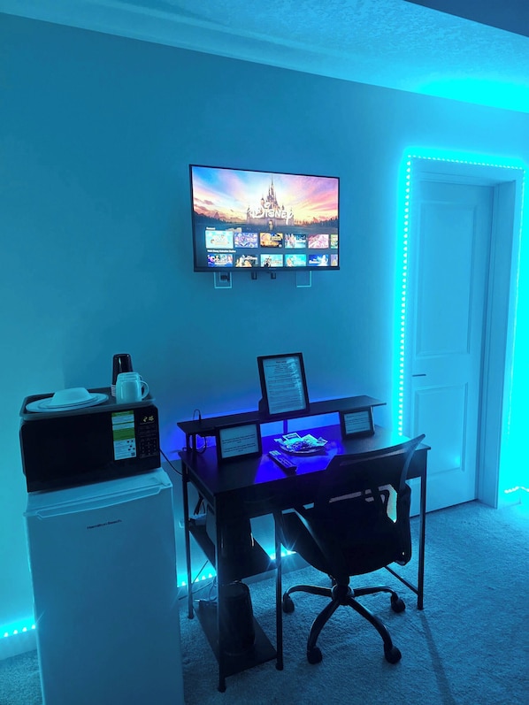 Room, 1 Bedroom | Interior