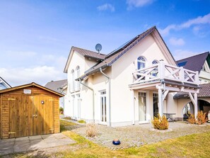 Exterior - Appartement in Zinnowitz mit Grill by Interhome (Zinnowitz)