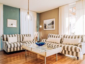 Oklassificerad bild, 3 av 15, knapp