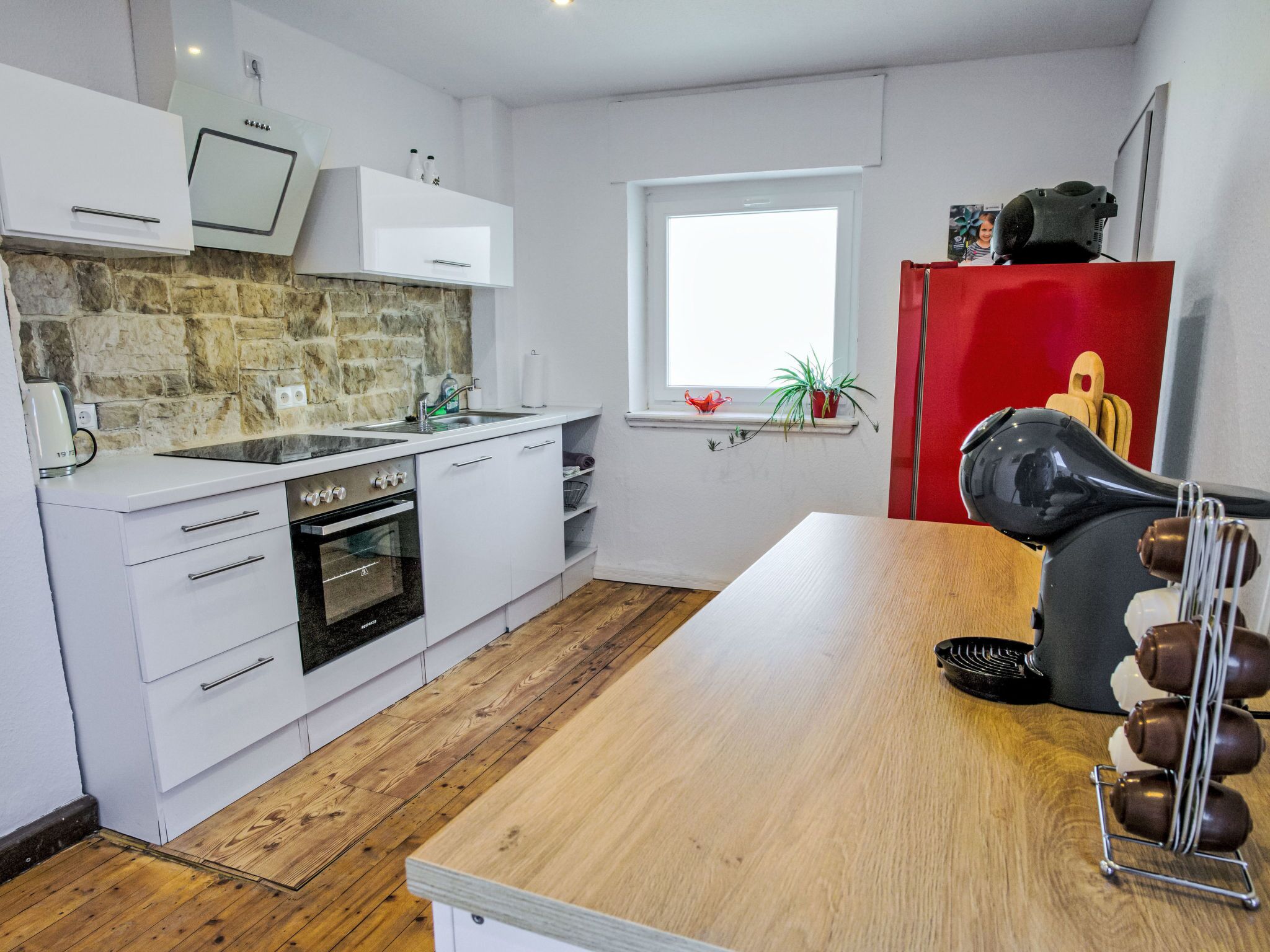 Kühlschrank, Kochgeschirr/Geschirr/Besteck