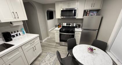 Cozy Ann Arbor Guest House