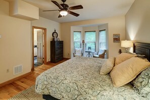 Wake Up Refreshed - Soft linens, natural light, and a calm palette set the tone for a perfect night's sleep. - Lakefront A-Frame | Private Pool, Beach & Dock! (Bumpass)
