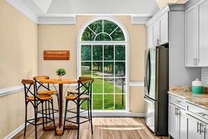 Fridge, microwave, oven, stovetop - Hello Sunshine | 6BR Lakefront Lake Anna | Dock, Fire Pit & Game Room (Mineral)