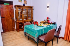 Dining - Greenland Villa Ella (Ella)