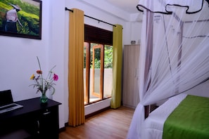 Deluxe Villa, Mountain View | Desk, laptop workspace, iron/ironing board, free WiFi - Greenland Villa Ella (Ella)