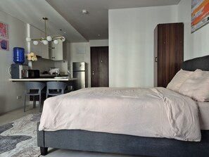 1 bedroom, iron/ironing board, free WiFi, bed sheets