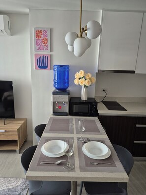 Dining - Tambuli Resort 9th FL with Panaromic View @ Tower-F+Pool+Gym+Gaming+Beach Access (Lapu-Lapu)