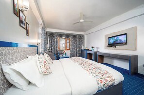 Double Room - Hotel UK Home Stay Mountain View  (Nainital)