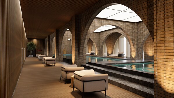 Una piscina cubierta