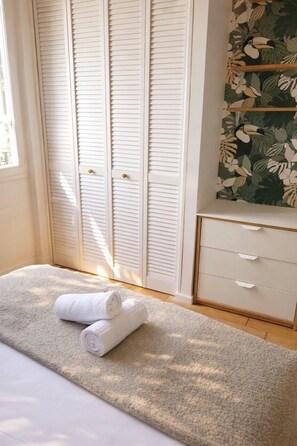 1 bedroom, Internet, bed sheets - Le Racine – Élégant appartement au cœur de Tours (Tours)