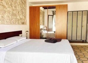 Oklassificerad bild, 3 av 5, knapp