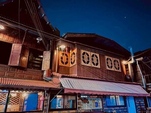 Exterior - Sukhum Ban Songthai (Bangkok)