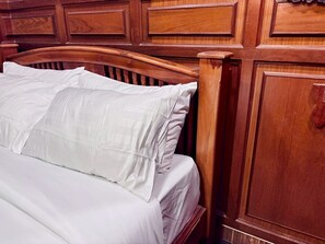 Kamar Double Standar