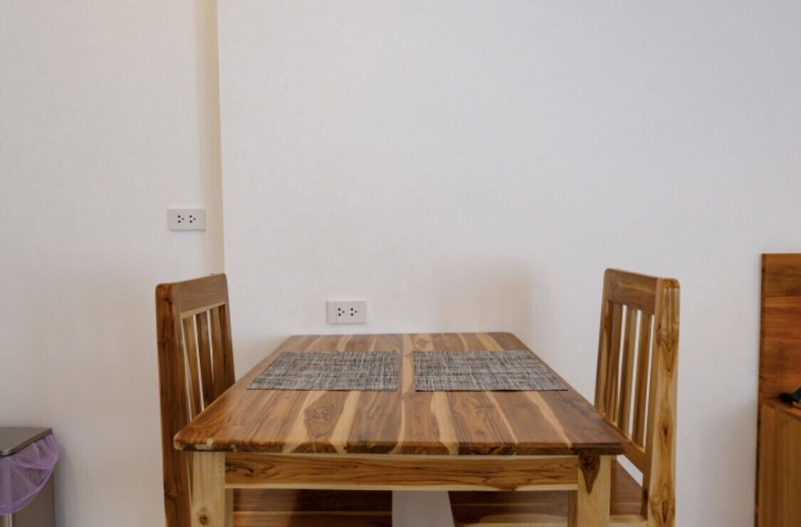 Appartement, balcon, vue piscine | Restauration