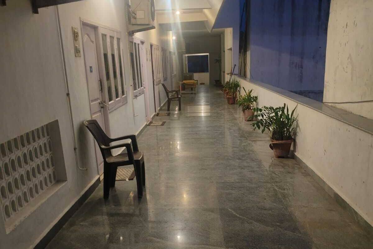 Kamar Double atau Twin Basic