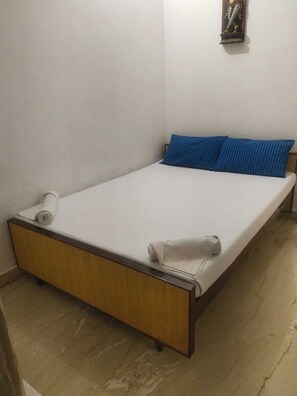 Basic Double or Twin Room - Baba Guest House (Mahabalipuram)