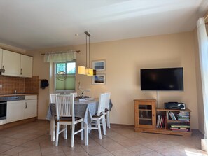 Comfort House, 3 Bedrooms | Living room - Ferienhaus in Burhave (Butjadingen)