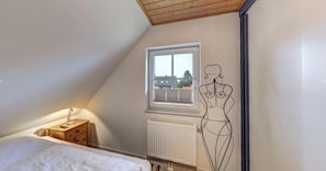 Classic House, 3 Bedrooms | 9 bedrooms, individually furnished - Ferienhaus in Burhave (Butjadingen)