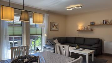 Classic House, 3 Bedrooms | Ruang tamu