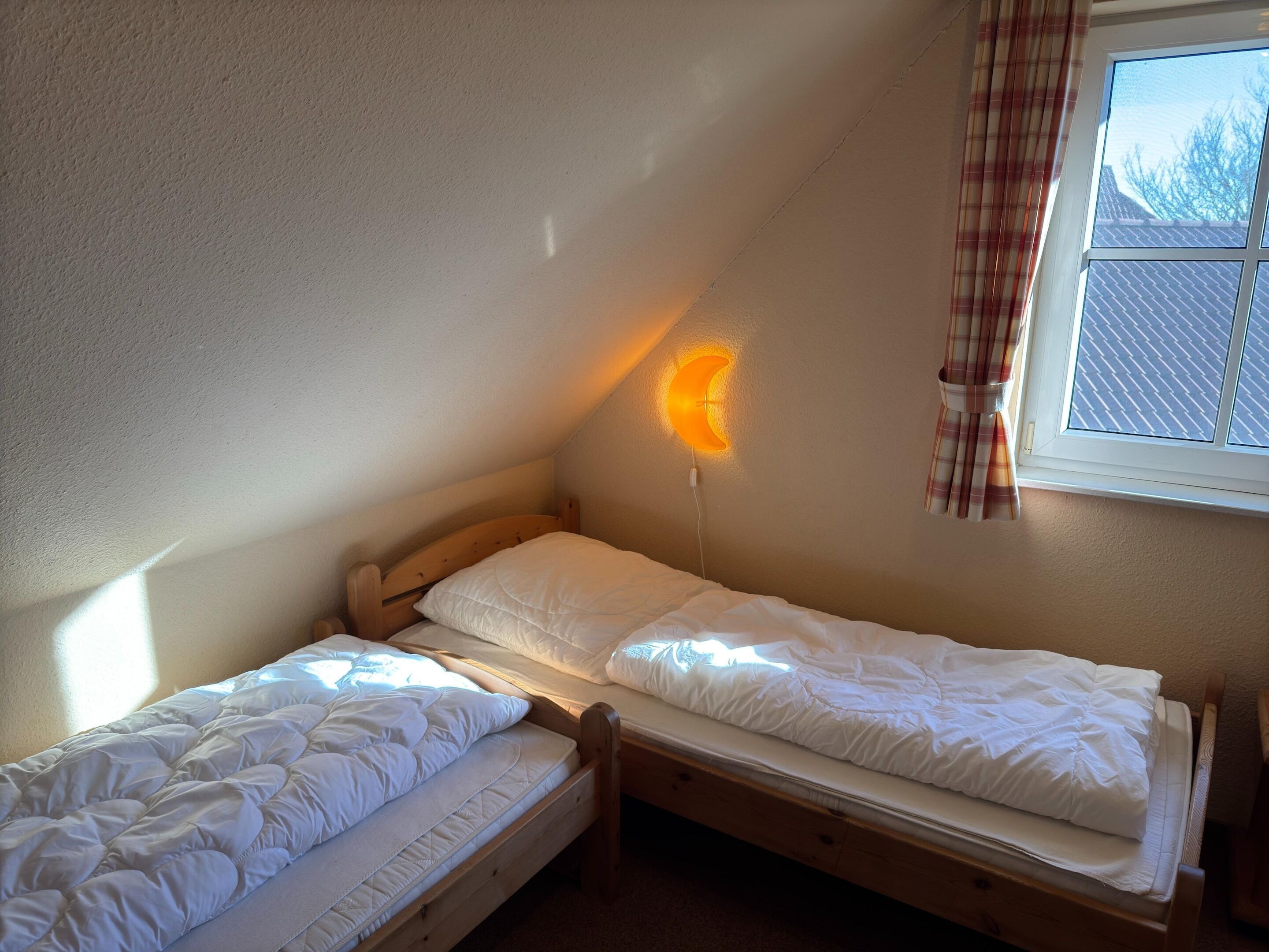 6 chambres, ameublement unique