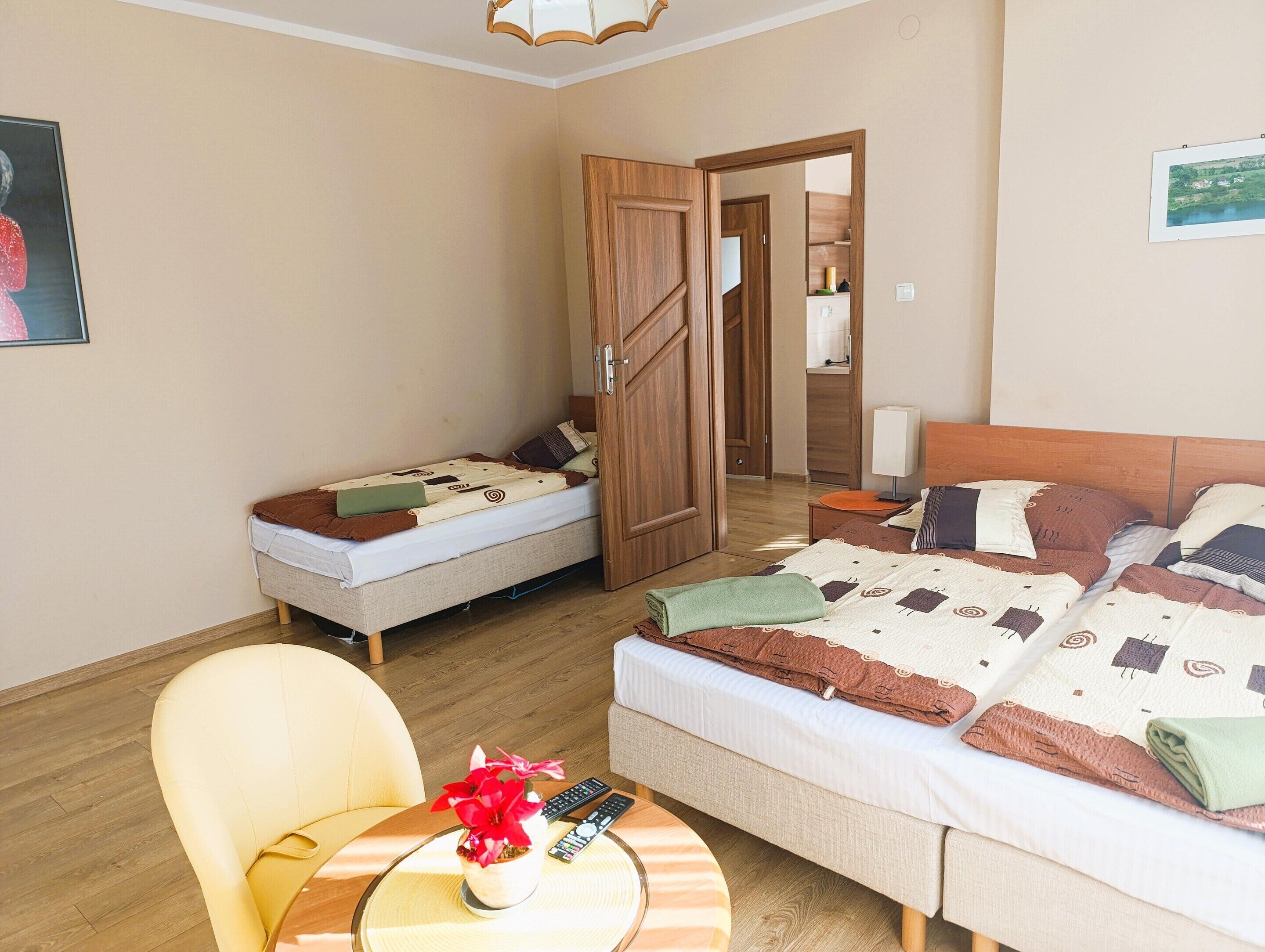 4 bedrooms, individually furnished, bed sheets