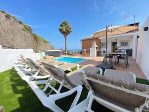 Luokittelematon kuva, 2 kautta 43, painike