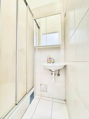 Căn hộ cơ bản | Phòng tắm