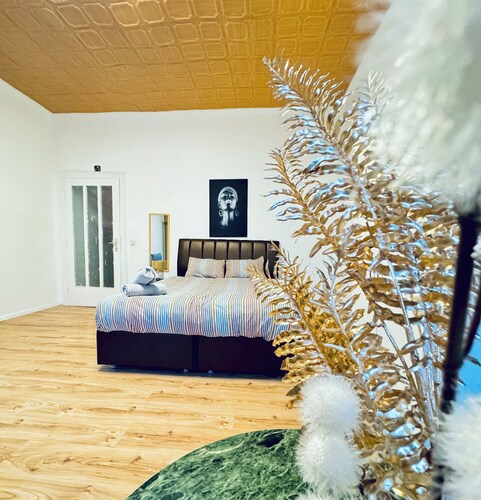 Modern Studio for 3 Near FAC Platz