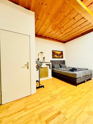 Apartamento básico | Tabla de planchar con plancha y wifi gratis