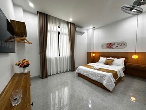 Basic-Studio, Balkon, Stadtblick